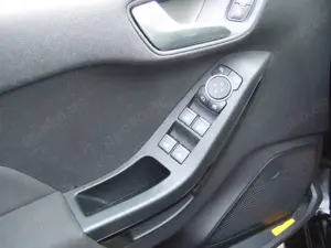 Ford Fiesta 1,0 EcoBoost 74kW Cool  Connect Auto. Bild 5