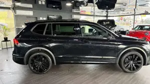 Volkswagen Tiguan Allspace Tiguan Allspa. 2.0 TSI DSG*R-Line*4M*Kamera*7-Si Bild 4