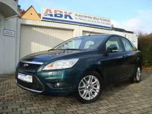 Ford Focus Focus Stufenheck 1.6 16V Ghia SHZPDC/Tempomat