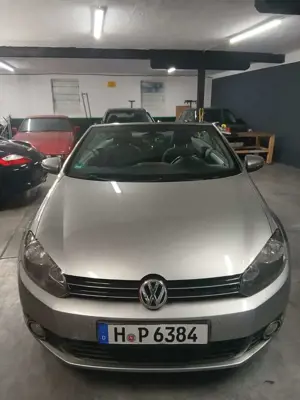 Volkswagen Golf Cabriolet 1.6 TDI *TÜV 03/2027*EURO-5*GARANTIE* Bild 2