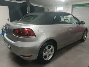 Volkswagen Golf Cabriolet 1.6 TDI *TÜV 03/2027*EURO-5*GARANTIE* Bild 5