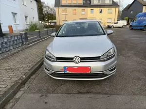 Volkswagen Golf 1.6 TDI SCR DSG Trendline