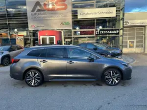 Toyota Corolla Touring Sports Hybrid 2,0L Teamplayer Bild 3