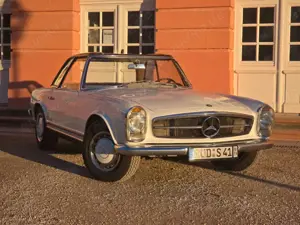 Mercedes-Benz SL 230