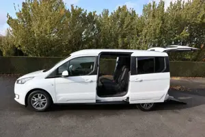 Ford Grand Tourneo Titanium 1,5*rollstuhlgerecht*Wenderampe*Garantie* Bild 3