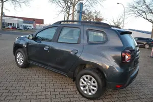 Dacia Duster II Expression Gas/Benzin DAB Bild 2