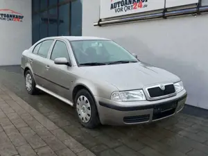Skoda Octavia Lim.1.6 Tour*Klima* Klima Einparkhilfe