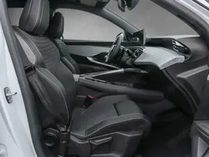 Peugeot 5008 1.2 136 Allure 1re ACC/Kam./KeyLess/KlimaA Bild 5