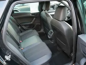 CUPRA Leon Sportstourer 1.5 eTSI KAMERA ACC SHZ LED Bild 4