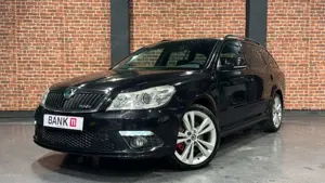 Skoda Octavia Combi 2.0 TDI RS LEDER*XENON*PDC*SHZ*