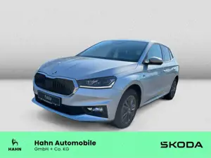 Skoda Fabia Tour TSI 95PS SHZ PDC Alu Assistenz Kam LE Bild 1