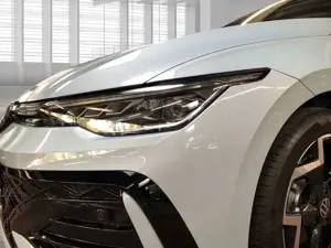 Volkswagen Golf R-Line -Line 1.5 eTSI DSG Sportpaket HUD AHK-el. k Bild 4