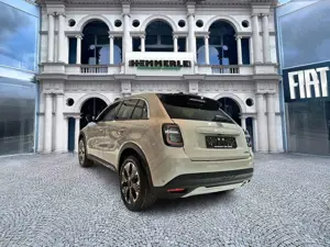 Fiat 600 Hybrid La Prima*Sofort Verfügbar* Bild 4