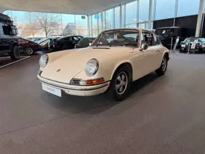 Porsche 911 E Coupe (F-Modell) *frame-off restauriert*