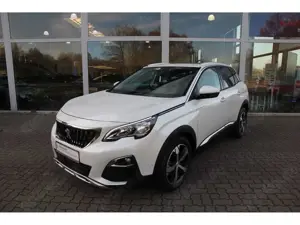 Peugeot 3008 Allure PT 130 EAT6 SHZ Navi Carplay RFK