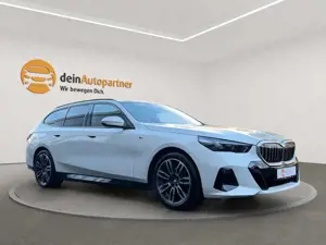BMW 520 d M Sport LED/LEDER/AHK/HUD/PANO/RFK/WIDESCREEN Bild 3