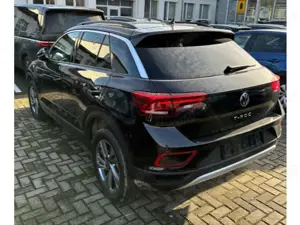 Volkswagen T-Roc 1.0 TSI Life *ACC*LED+*R-CAM*SHZ* Bild 3