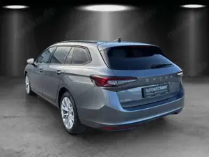 Skoda Superb Combi Selection 2,0 TDI 110 kW DSG Bild 3