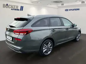 Hyundai i30 Kombi 1.0 T-GDi Connect and Go Bluetooth Navi Bild 3