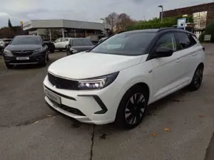 Opel Grandland Plug-in-Hybrid4 1.6 DI Automatik Ultimate Bild 2