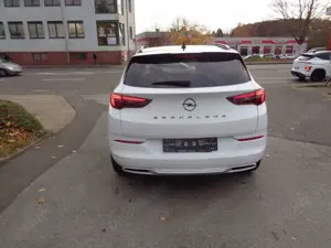 Opel Grandland Plug-in-Hybrid4 1.6 DI Automatik Ultimate Bild 5