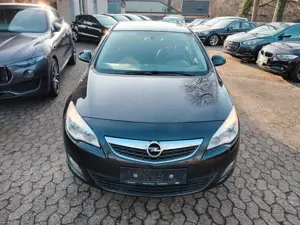 Opel Astra J 150 Jahre Opel / Sitzheizung / Klimaanla Bild 2