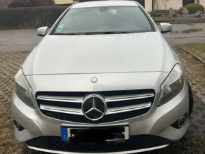 Mercedes-Benz A 180 A-Klasse (BlueEFFICIENCY)
