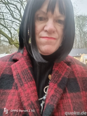 Cross Dresser Transfrau sucht Mann oder Männer für Sex