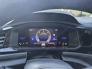 Volkswagen T-Roc R-LINE*LED*KAMERA*SITZHEIZUNG*PANO-DACH* Bild 4