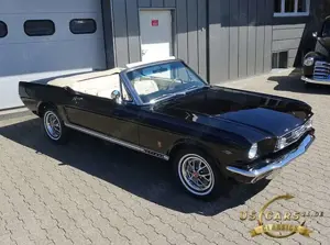 Ford Mustang Cabrio, 289 V8, Frame-Off Restauration