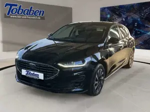 Ford Focus Fahrerassistenz-Paket + Panorama-Dach