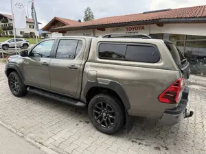 Toyota Hilux 4x4 Double Cab MHEV Autm. Invincible Bild 2