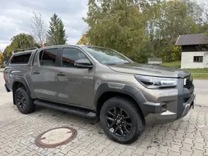 Toyota Hilux 4x4 Double Cab MHEV Autm. Invincible Bild 4
