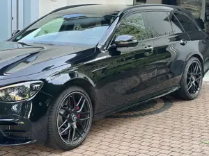 Mercedes-Benz E 63 AMG S 4Matic+ T  Vollausst. Junge Sterne Garantie Bild 2