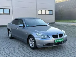 BMW 520 i Limousine/AUTOMATIK/PDC-VH/TEILLEDER/NAVI// Bild 3