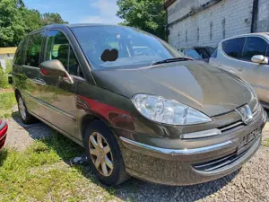 Peugeot 807 Allure 2,0 HDI Bild 2