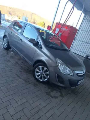 Opel Corsa 1.4 16V 150 Jahre