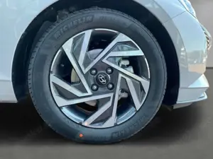 Hyundai i20 1.0 Trend Navi Bose Voll-LED Qi-Laden DigiCockpit Bild 5