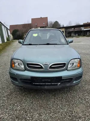 Nissan Micra 1.0 Comfort Bild 2