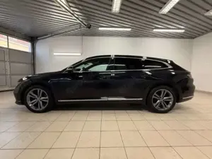 Volkswagen Arteon Shootingbrake R-Line eHybrid IQ.LIGHT Bild 3