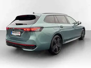 Volkswagen Passat Variant e-Hybrid 1.5 TSI DSG R-Line DCC AHK*PANO*HARMAN... Bild 5