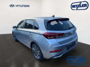 Hyundai i30 Advantage 1.0 T-GDI EU6e Navi digitales Cockpit LE Bild 4