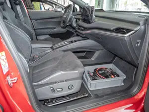 Skoda Enyaq Coupe 85 Sportline HUD 360° MATRIX-LED Bild 2