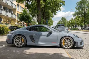 Porsche Cayman GT4 RS /20´´ /Keramik/Weissach/Lift +UHR Bild 3