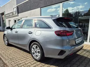 Kia Ceed SW / cee'd SW 1.5 T-GDi Vision Komfort ACC Navi Rückfahrkam. Bild 5