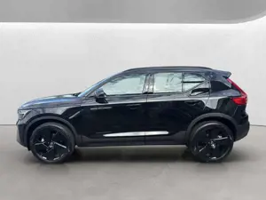 Volvo XC40 B3 Plus Black Edition / Mild-Hybrid Benzin Bild 5