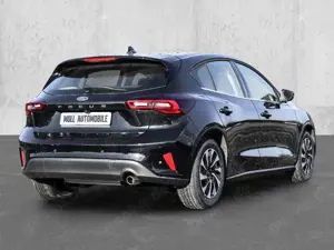 Ford Focus Titanium 125PS FAP Winter Parking Bild 2