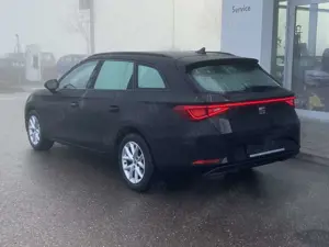 SEAT Leon ST 2.0 TDI DSG Style NAVI-PRO+LED+VIRTUAL-C Bild 3