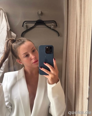 Die kultivierte Muse mit zwei Gesichtern