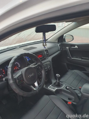 Kia Sportage 1.7 CRDi Euro 6 | Scheckheft | Unfallfrei Bild 3